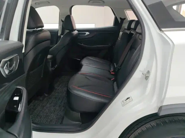 BAIC X7 — Фото автомобиля 11