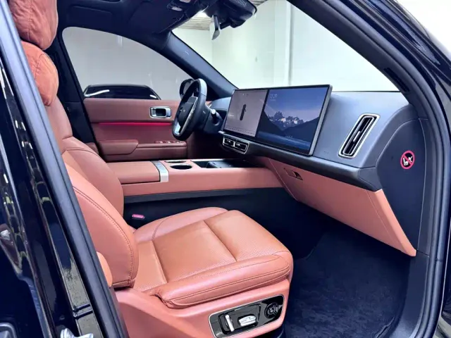 Li Auto L7 — Фото автомобиля 12