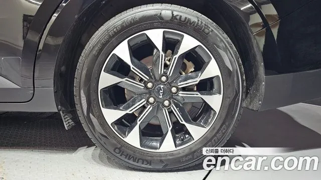 Kia Carnival Generation 4 — Фото автомобиля 6
