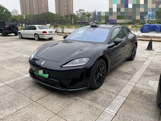 Фотография автомобиля — Shangjie Z7T