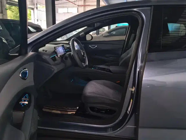 BYD Seal 06 GT — Фото автомобиля 9