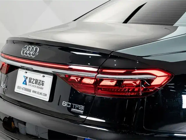 Audi A8 — Фото автомобиля 8