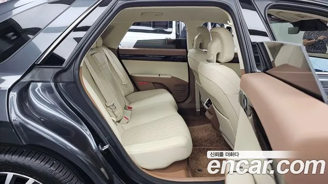 Hyundai Grandeur GN7 — Фото автомобиля 18