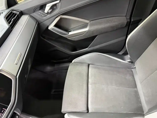 Audi Q3 — Фото автомобиля 13
