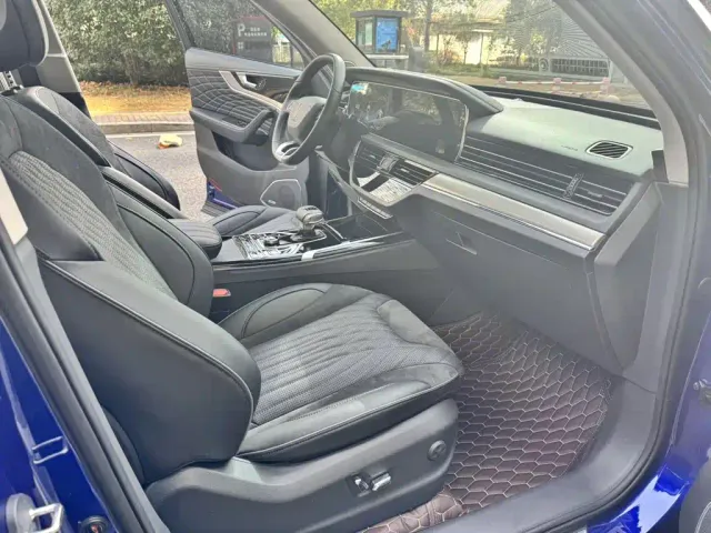 Hongqi HS5 — Фото автомобиля 4