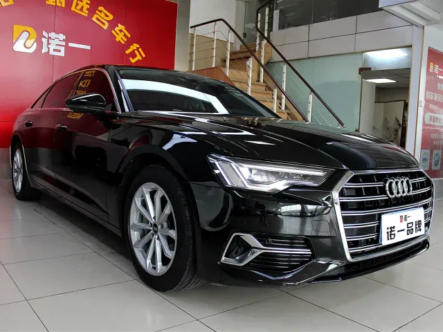 Audi Audi A6L 2024 40 TFSI Luxury Elegance — Фото автомобиля 3
