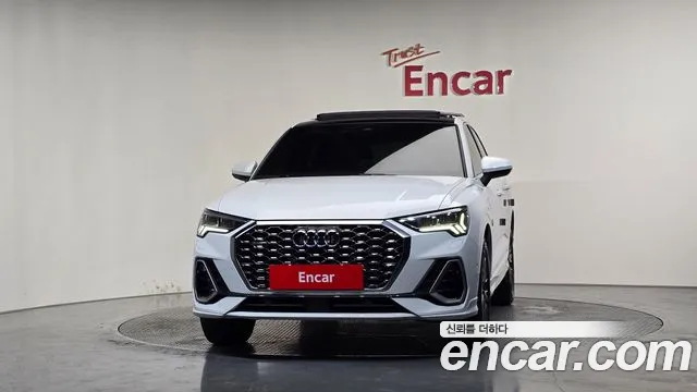 Audi Q3 40 TFSI quattro Premium Sportback — Фото автомобиля 3