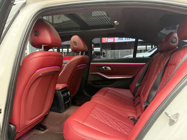 BMW 3 Series — Фото автомобиля 14