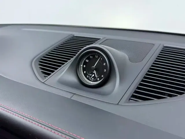 Porsche Macan — Фото автомобиля 9