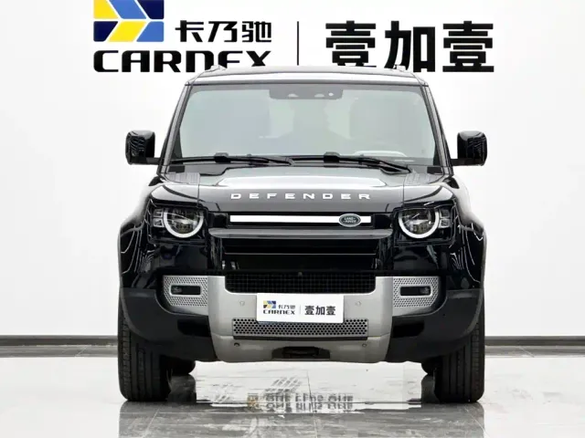 Land Rover Defender — Фото автомобиля 2