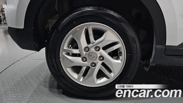 Hyundai Venue Venue 1.6 Premium — Фото автомобиля 21