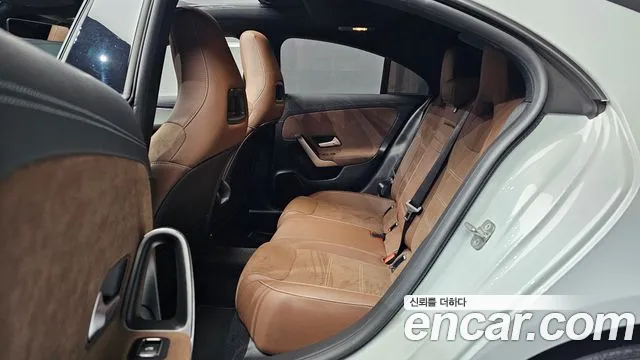 Mercedes-Benz CLA-Class — Фото автомобиля 12