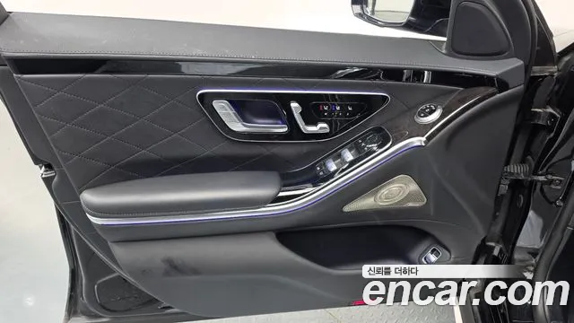 Mercedes-Benz S-Class — Фото автомобиля 13