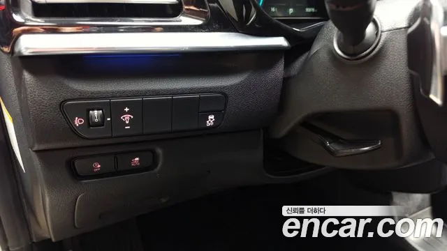 Kia Niro — Фото автомобиля 29