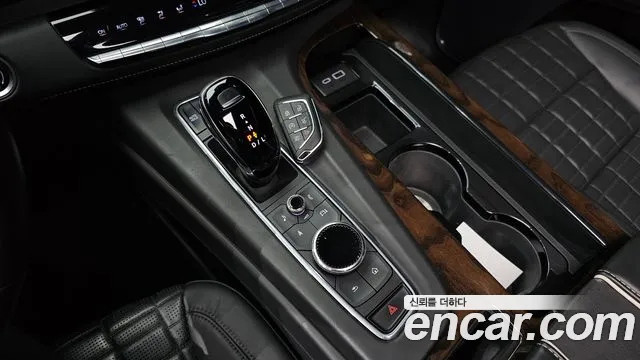 Cadillac Escalade Escalade 5 поколение — Фото автомобиля 9