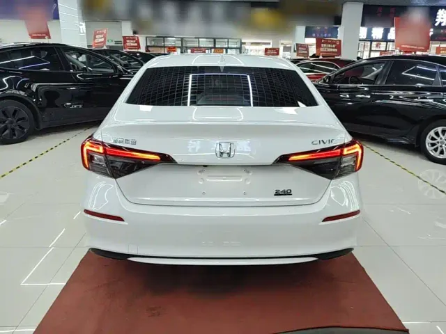 Honda Civic — Фото автомобиля 5