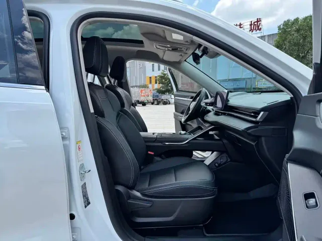 Haval H6 — Фото автомобиля 30