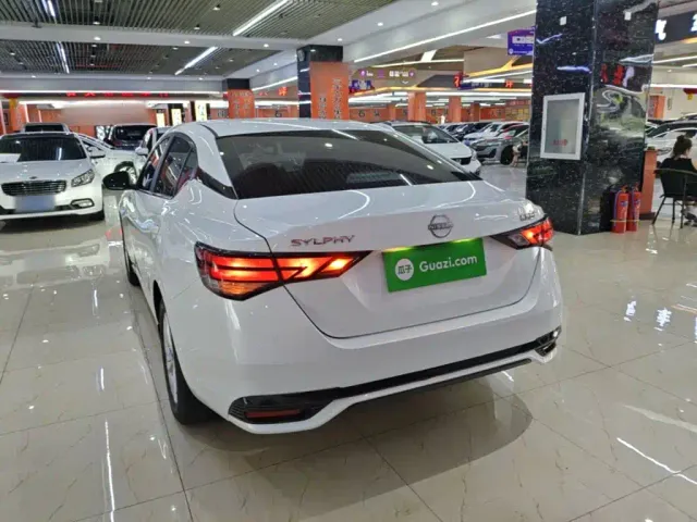 Nissan Sylphy — Фото автомобиля 4
