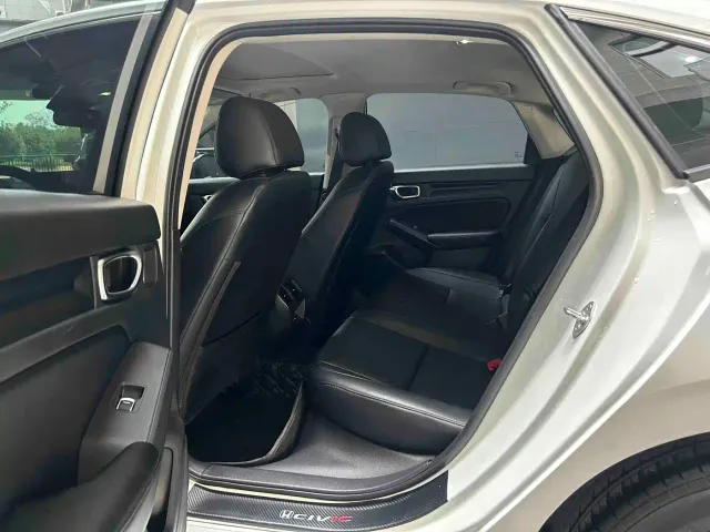 Honda Civic — Фото автомобиля 14