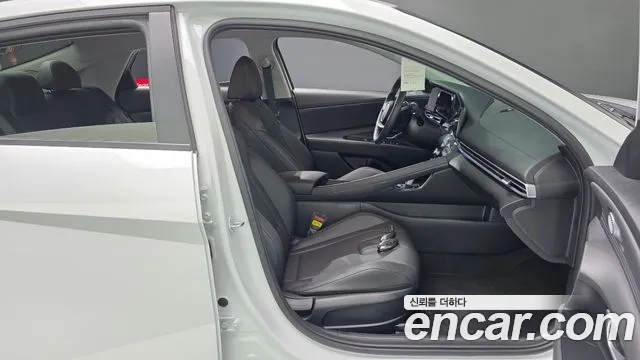 Hyundai Avante CN7 — Фото автомобиля 25