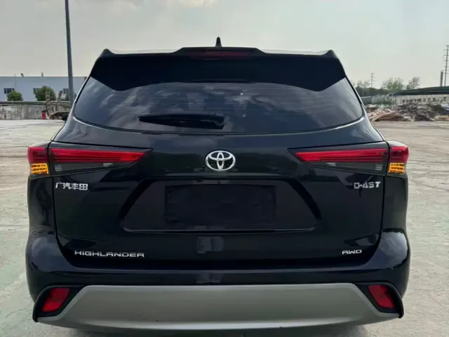 Toyota Highlander — Фото автомобиля 8