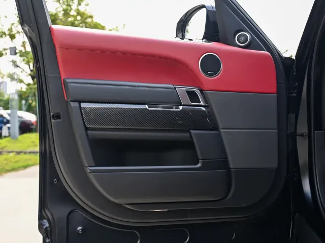 Land Rover Range Rover Sport — Фото автомобиля 17