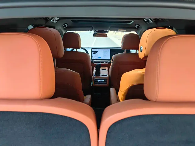 Li Auto L8 — Фото автомобиля 9