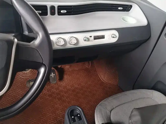 Wuling Hongguang Mini EV — Фото автомобиля 12