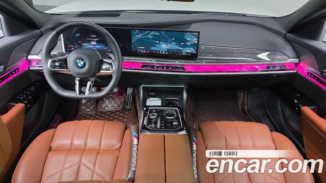 BMW 7 Series G70 — Фото автомобиля 10