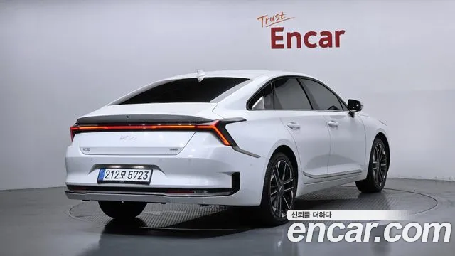 Kia K8 Signature — Фото автомобиля 2