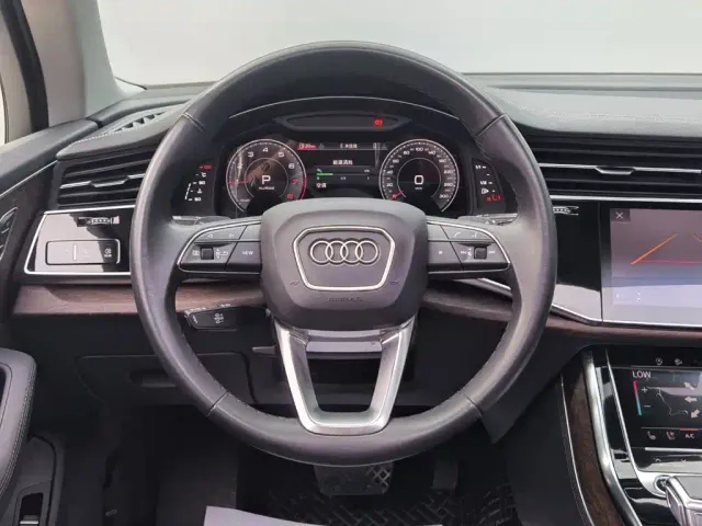 Audi Audi Q7 2023 45 TFSI quattro S line Sport — Фото автомобиля 15