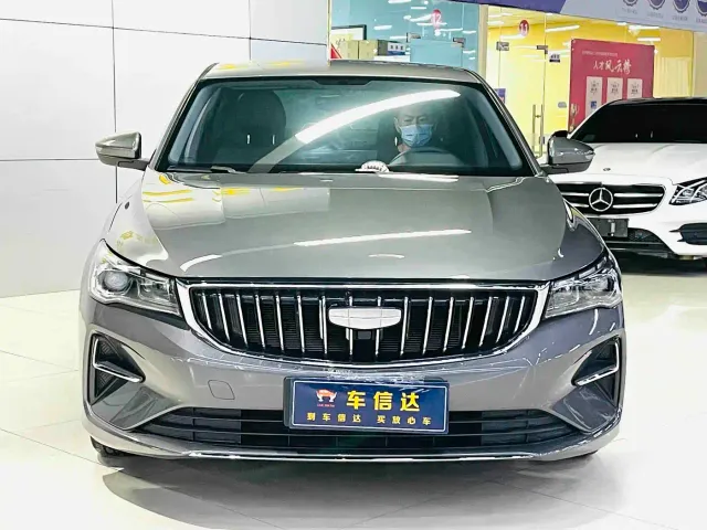 Geely Emgrand — Фото автомобиля 3