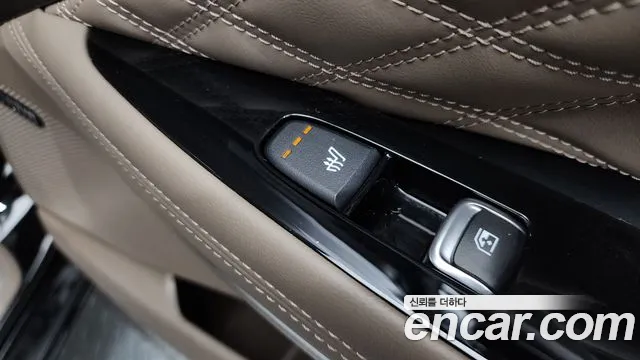Kia K8 K8 Hybrid — Фото автомобиля 24