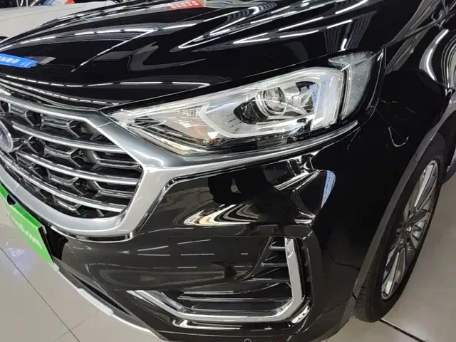 Ford Edge — Фото автомобиля 23
