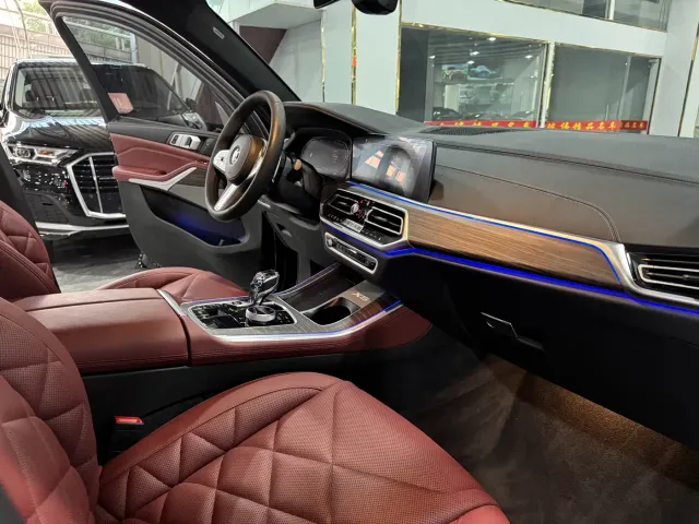 BMW X5 — Фото автомобиля 10