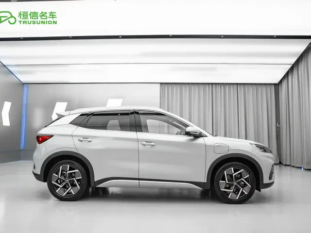 BYD Yuan PLUS — Фото автомобиля 3