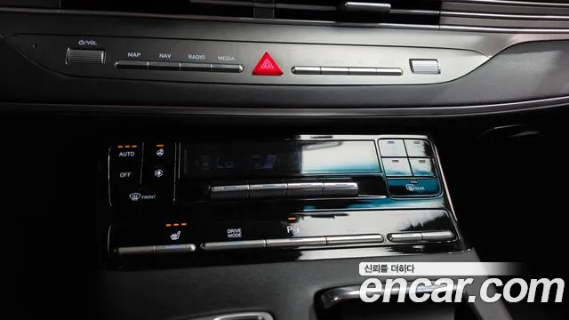 Hyundai Grandeur Новый Grandeur IG 3.0 LPi (Для проката) — Фото автомобиля 29