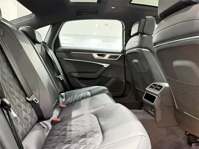 Audi A6L — Фото автомобиля 7