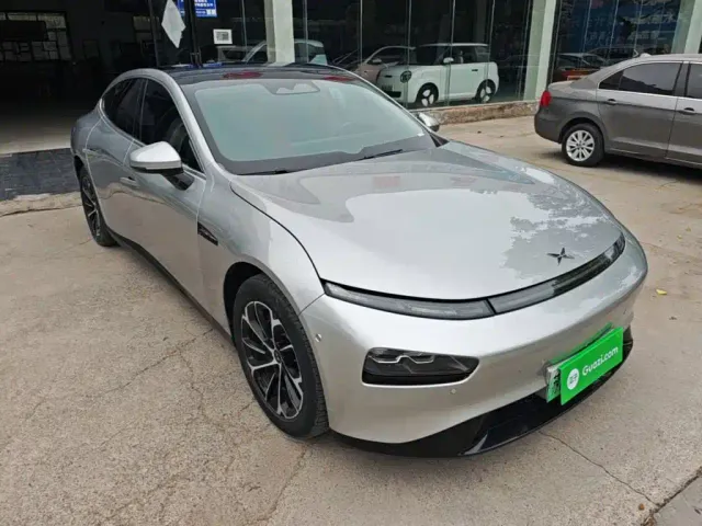 Xpeng P7 — Фото автомобиля 3