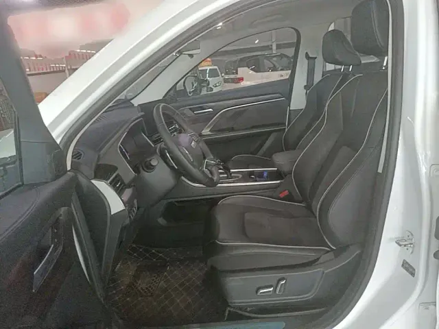 Haval H6 — Фото автомобиля 14