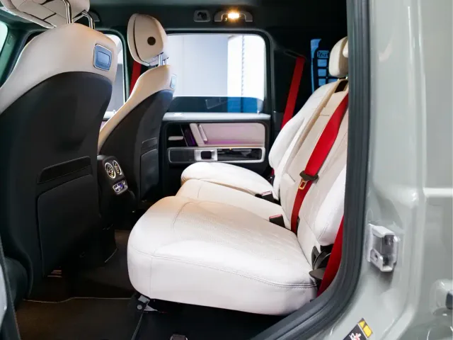Mercedes-Benz G-Class — Фото автомобиля 18