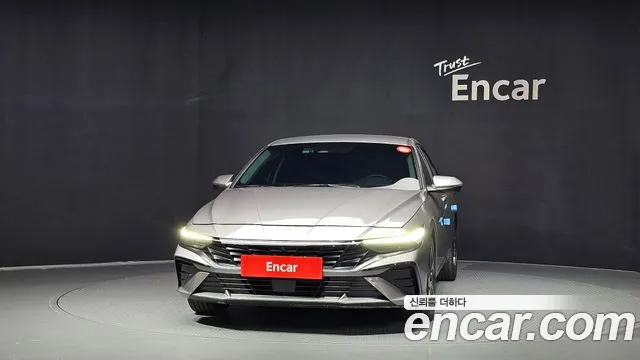 Hyundai Avante CN7 — Фото автомобиля 3