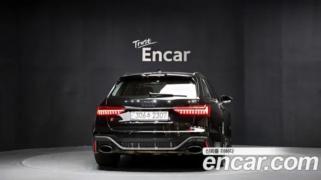 Audi RS6 — Фото автомобиля 4