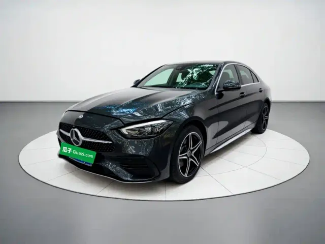 Фотография автомобиля — Mercedes-Benz C-Class