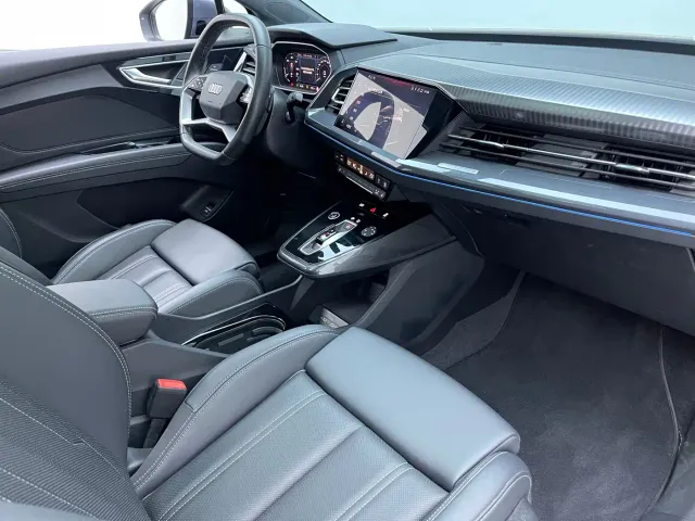 Audi Q4 e-tron — Фото автомобиля 7