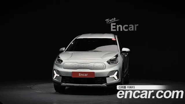 Kia Niro — Фото автомобиля 3