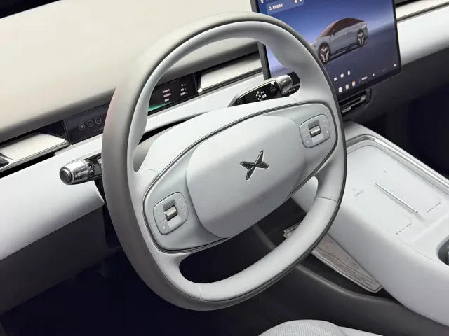 Xpeng P7+ — Фото автомобиля 4