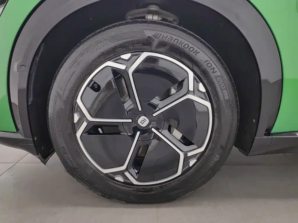 Xiaomi Auto Xiaomi YU7 2025 Extended Range RWD Edition — Фото автомобиля 17