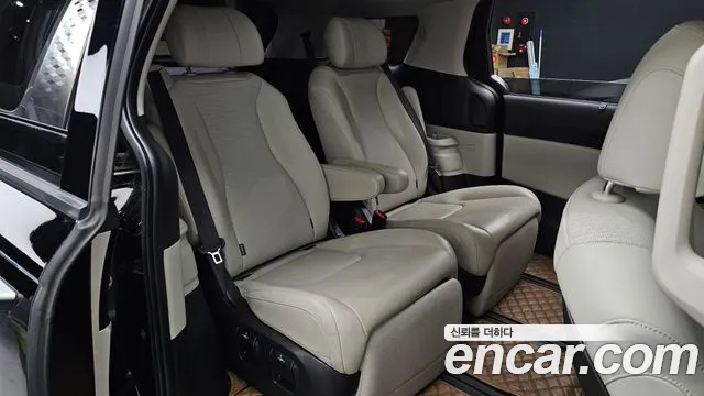 Kia Carnival 4th Gen — Фото автомобиля 16