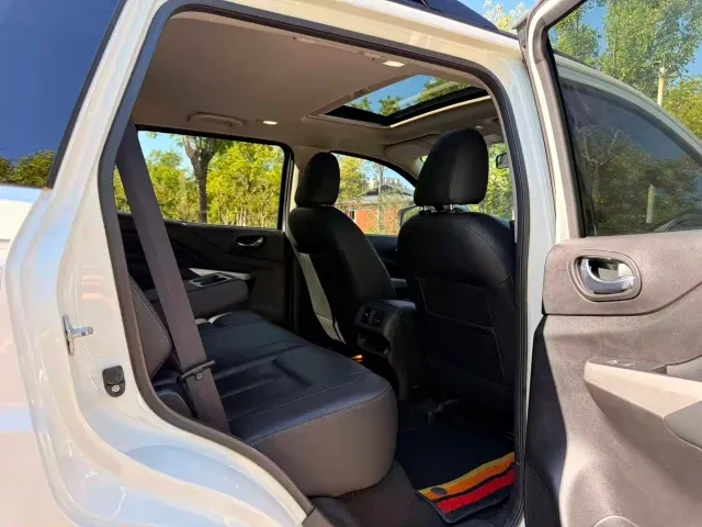 Nissan Terra — Фото автомобиля 15